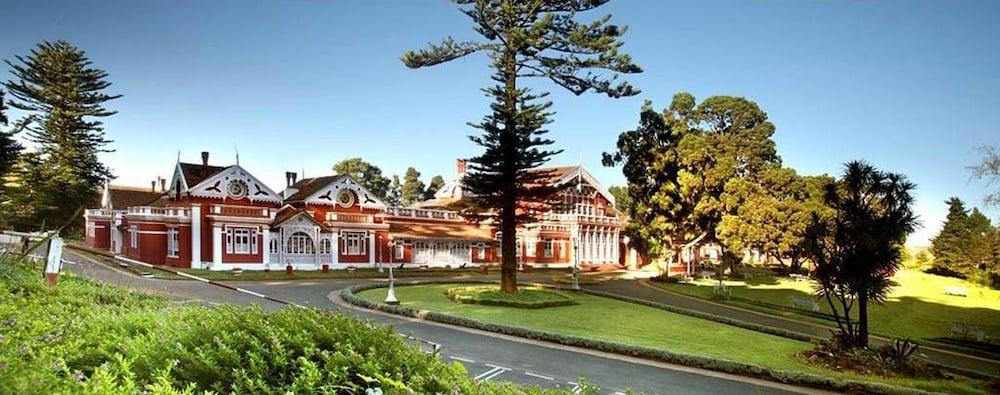 Welcomheritage Fernhills Royal Palace Ooty Kültér fotó