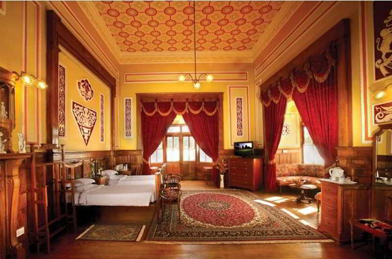 Welcomheritage Fernhills Royal Palace Ooty Kültér fotó